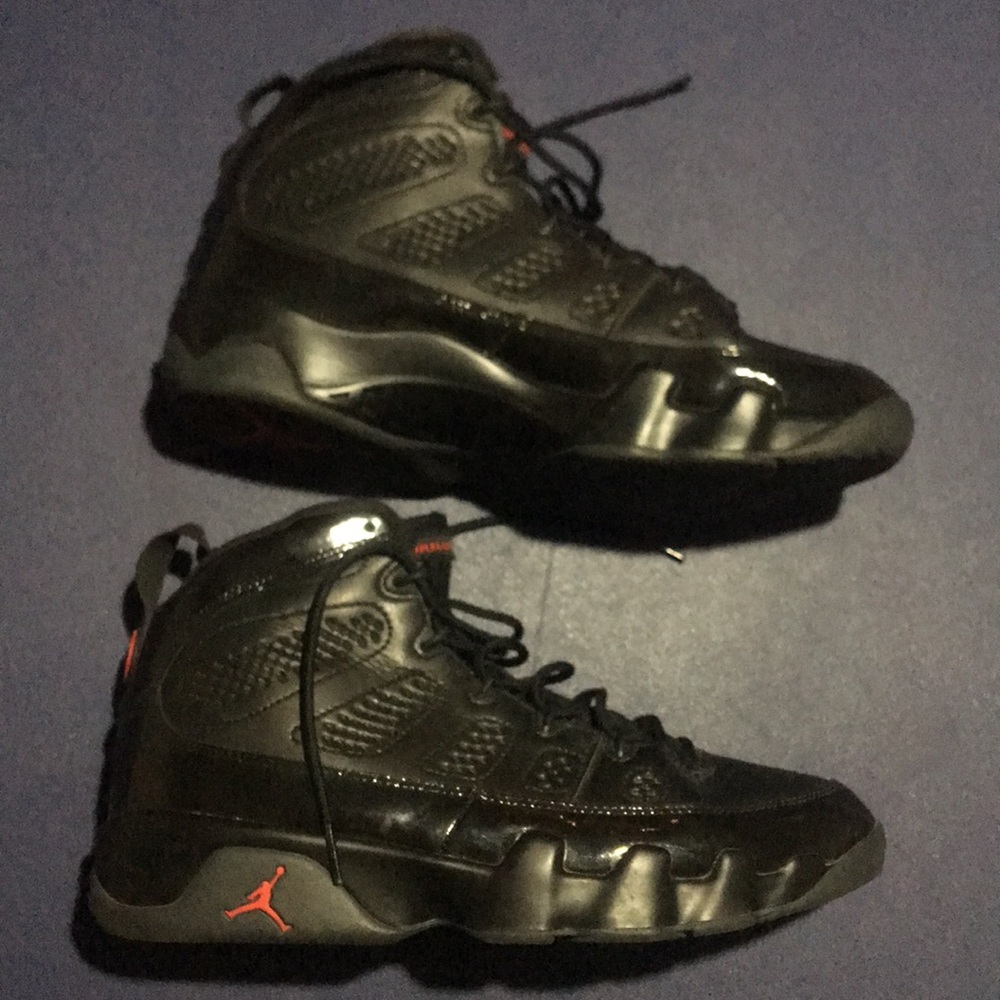 Air Jordan 9 Retro ‘BRED’